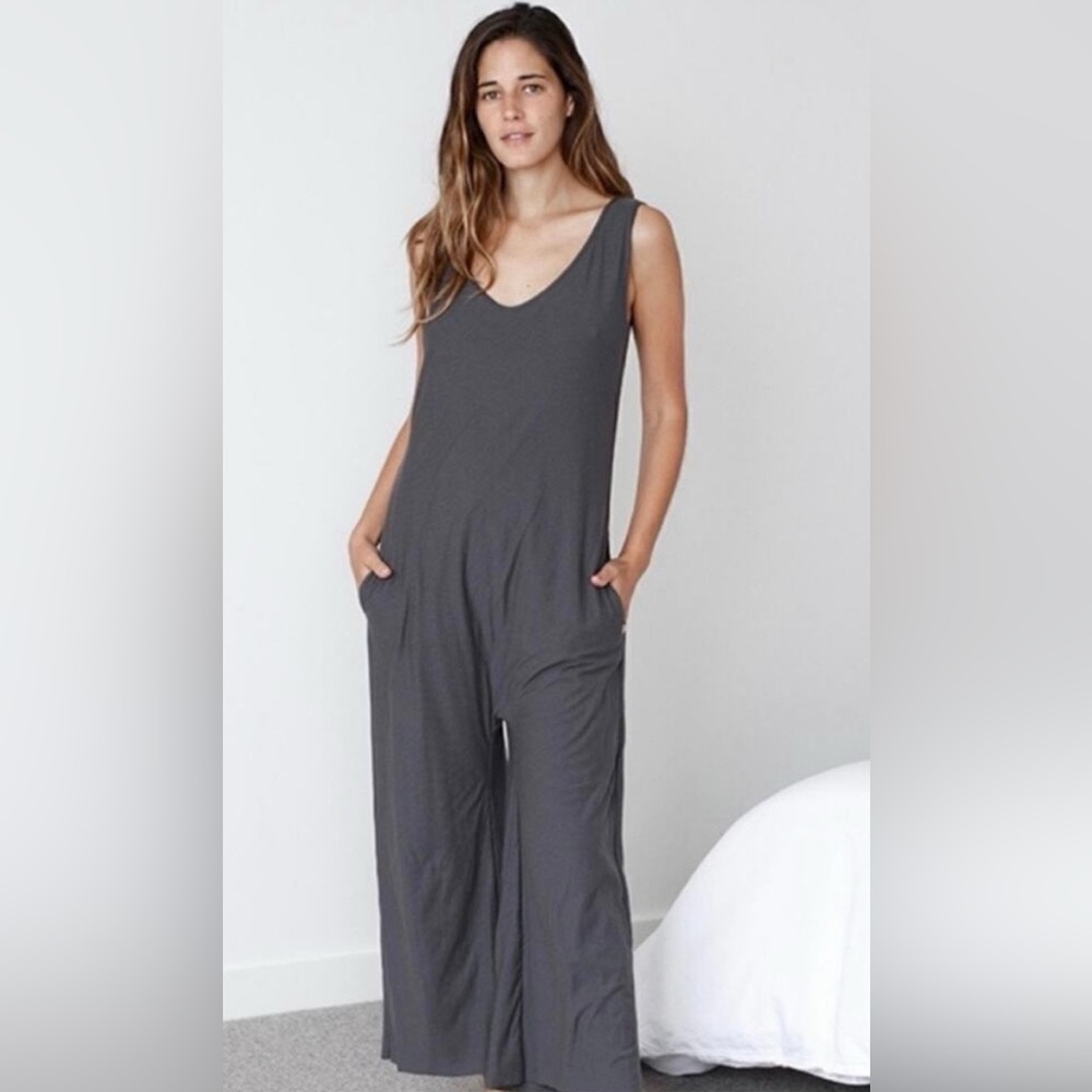 Lunya 100% Organic Pima Cotton Double V Jumpsuit Gray Medium Lightweight Capri